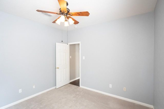 22 S Lace Arbor Drive, The Woodlands, TX 77382