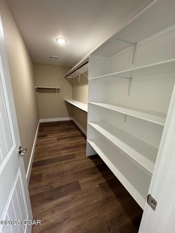 2516 S Schifferdecker Avenue, Joplin, MO 64801