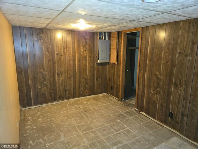 1875 46th Street E, Inver Grove Heights, MN 55077