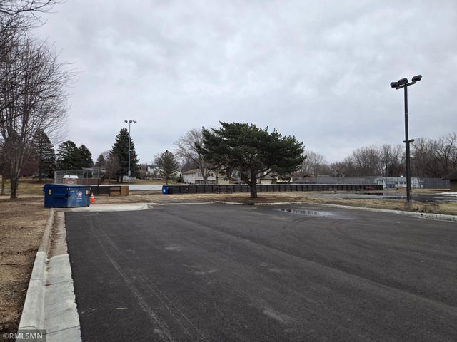 1875 46th Street E, Inver Grove Heights, MN 55077