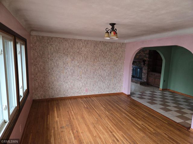 1875 46th Street E, Inver Grove Heights, MN 55077