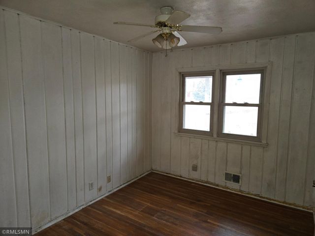 1875 46th Street E, Inver Grove Heights, MN 55077