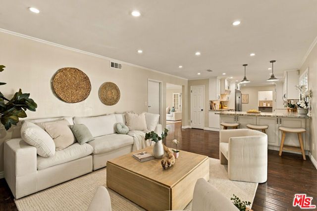 19230 Cheyenne Street, Porter Ranch (los Angeles), CA 91326