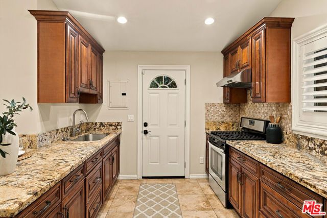19230 Cheyenne Street, Porter Ranch (los Angeles), CA 91326