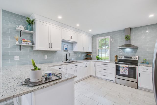 2115 Hunter Creek Drive, Charleston, SC 29414