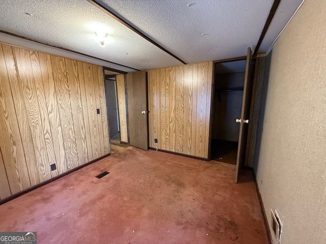 275 Hanson Drive, Lagrange, GA 30240