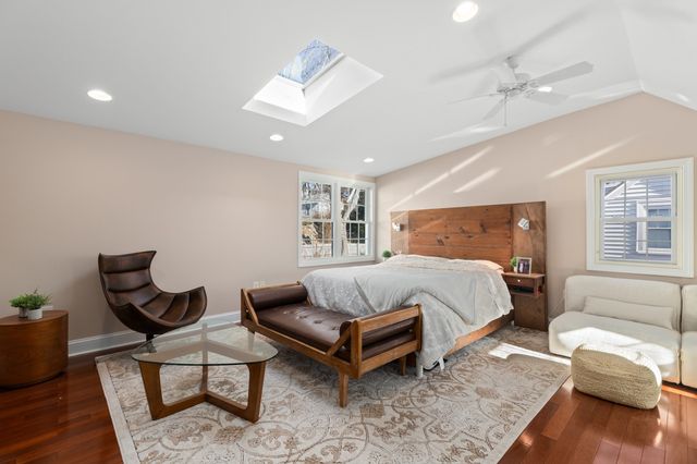 27 Broad Cove Rd, Hingham, MA 02043