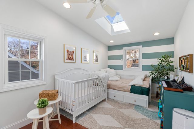 27 Broad Cove Rd, Hingham, MA 02043