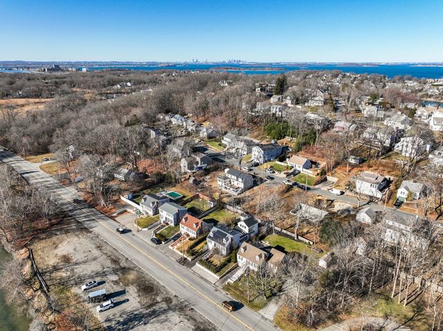 27 Broad Cove Rd, Hingham, MA 02043