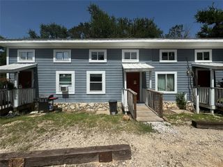 1108 W McCarty LN C, San Marcos, TX 78666
