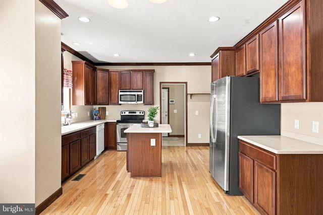 8020 ROBERT E LEE DR, Spotsylvania, VA 22551