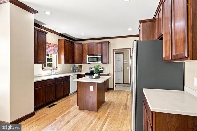 8020 ROBERT E LEE DR, Spotsylvania, VA 22551