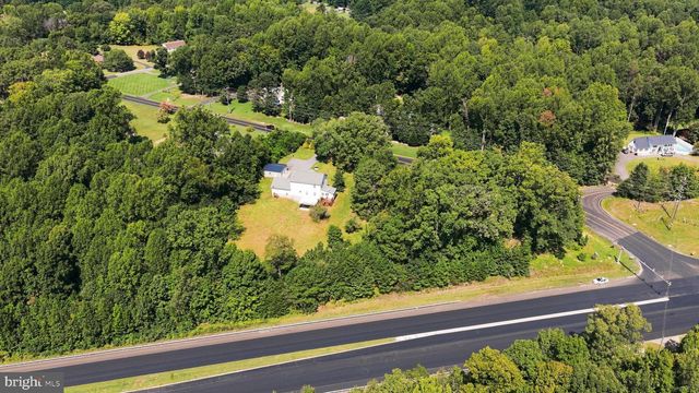 8020 ROBERT E LEE DR, Spotsylvania, VA 22551