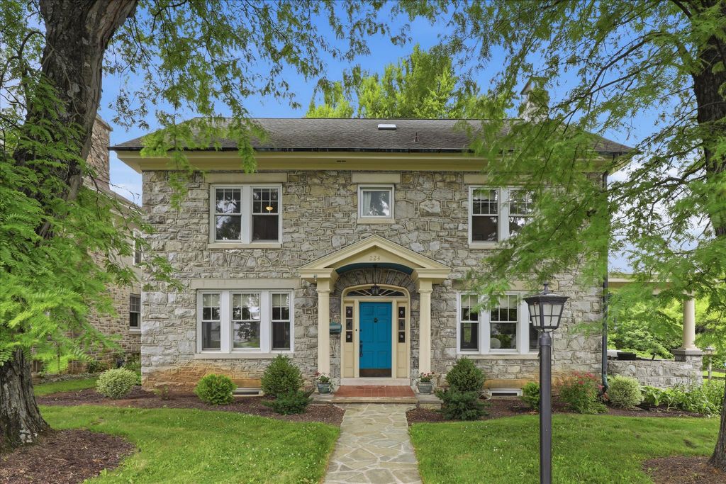 224 S 4TH ST, Denver, PA 17517