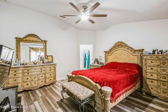 808 Grandeur Street Street SE, Palm Bay, FL 32909