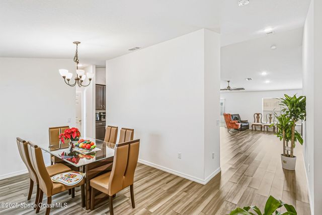 808 Grandeur Street Street SE, Palm Bay, FL 32909