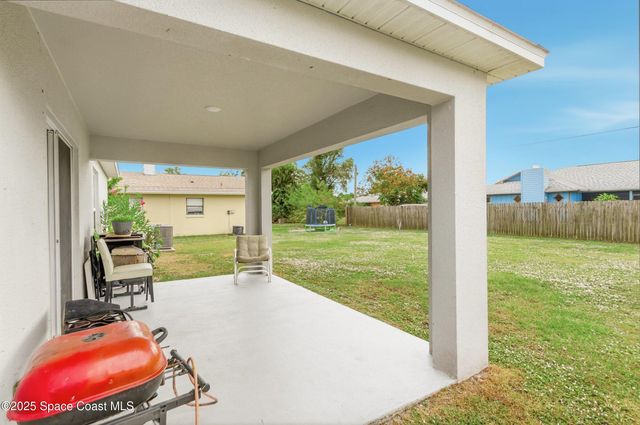 808 Grandeur Street Street SE, Palm Bay, FL 32909