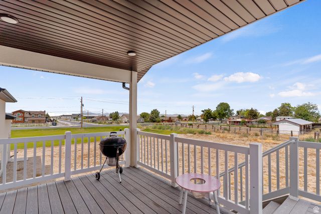 5478 W 3750 S, Hooper, UT 84315