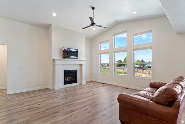 5478 W 3750 S, Hooper, UT 84315