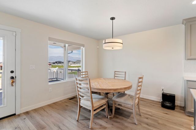 5478 W 3750 S, Hooper, UT 84315