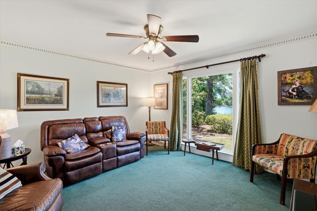 34 Sussex Road, Charleston, SC 29407