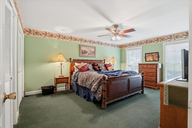 34 Sussex Road, Charleston, SC 29407