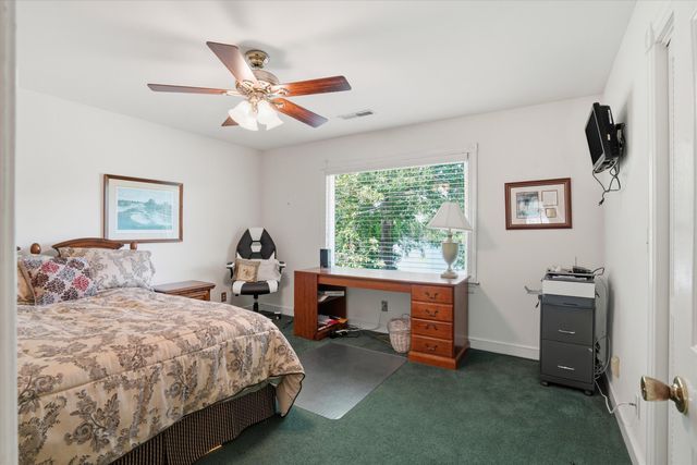 34 Sussex Road, Charleston, SC 29407