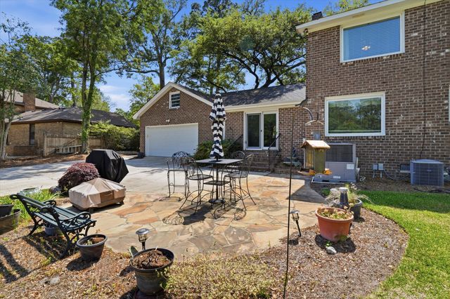 34 Sussex Road, Charleston, SC 29407