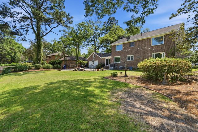 34 Sussex Road, Charleston, SC 29407