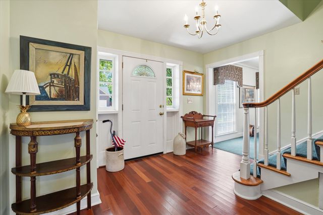 34 Sussex Road, Charleston, SC 29407