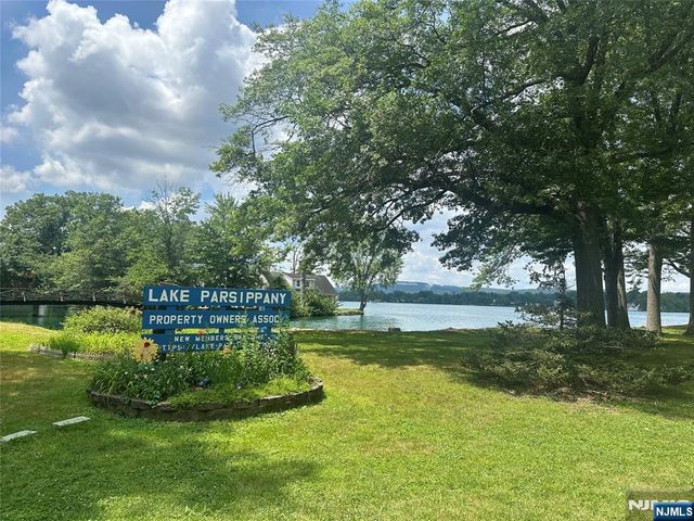 5 Pimlico Place, Oakland, NJ 07436