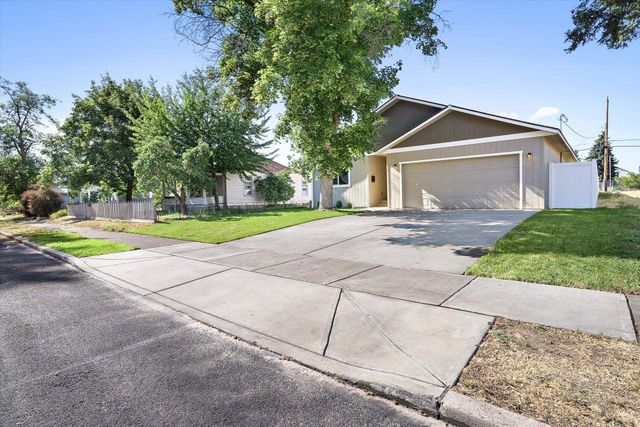 1917 E 6th Ave, Spokane, WA 99202