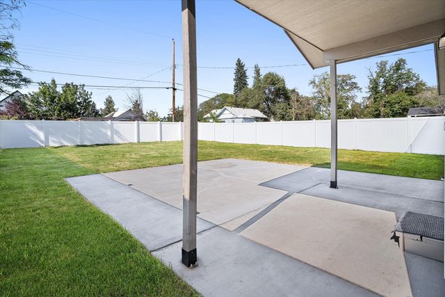 1917 E 6th Ave, Spokane, WA 99202