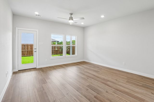 609 Teardrop Court, Royse City, TX 75189