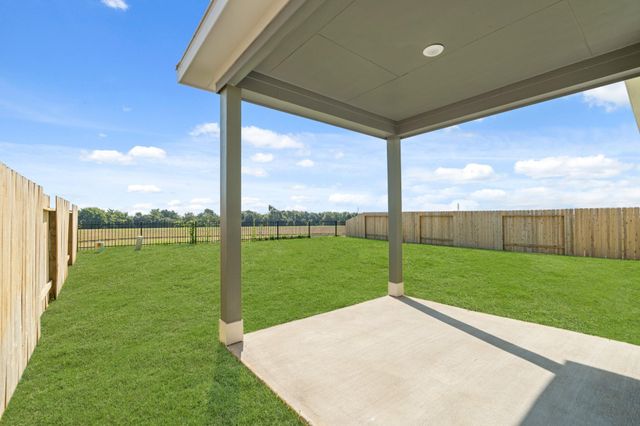 17310 White Peace Drive, Waller, TX 77484