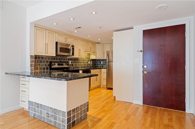 199 14th NE Street 206, Atlanta, GA 30309