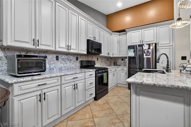 1911 Ginger Blossom Avenue, North Las Vegas, NV 89031