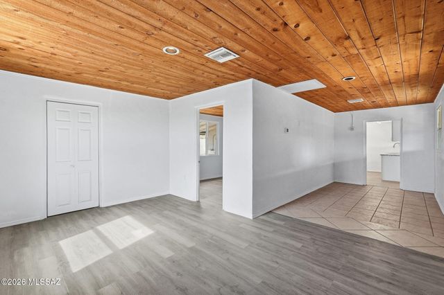4735 E 4th Street, Tucson, AZ 85711