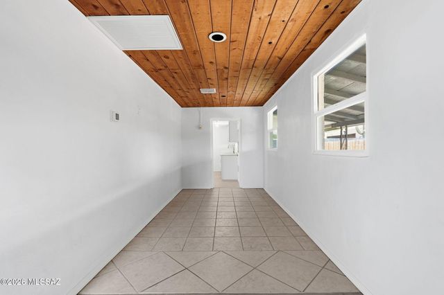 4735 E 4th Street, Tucson, AZ 85711