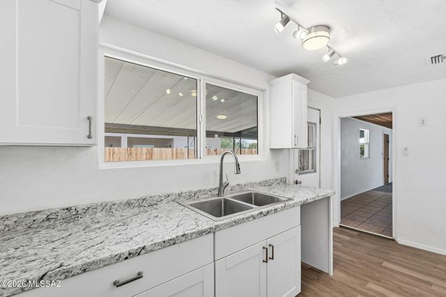4735 E 4th Street, Tucson, AZ 85711
