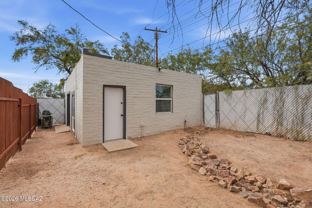4735 E 4th Street, Tucson, AZ 85711