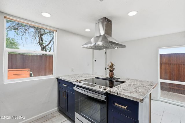 4735 E 4th Street, Tucson, AZ 85711