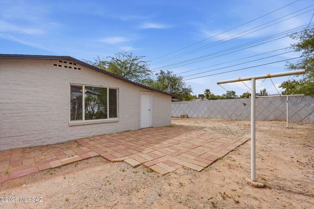 4735 E 4th Street, Tucson, AZ 85711