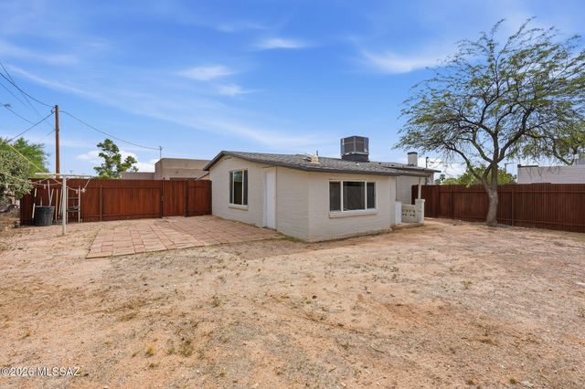 4735 E 4th Street, Tucson, AZ 85711