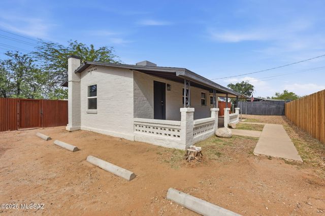 4735 E 4th Street, Tucson, AZ 85711