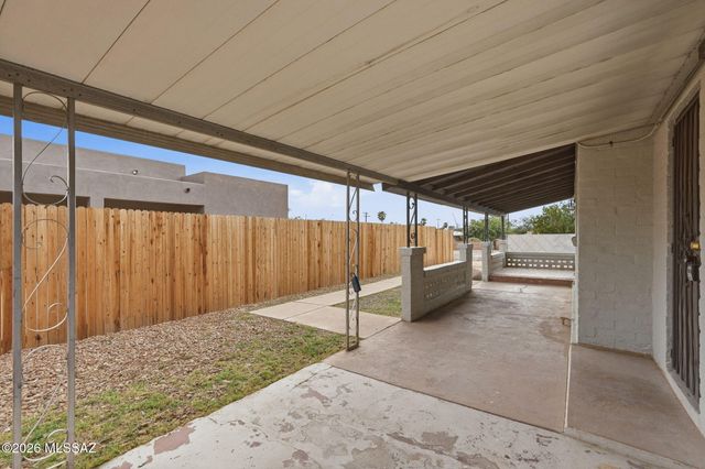 4735 E 4th Street, Tucson, AZ 85711