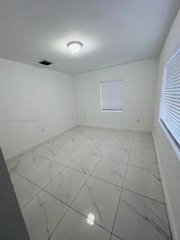 6700 NW 6th Ave, Miami, FL 33150