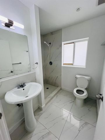 6700 NW 6th Ave, Miami, FL 33150