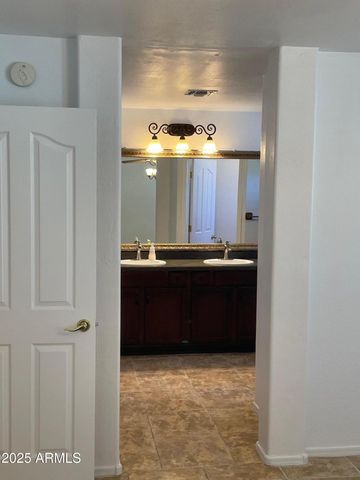 42264 W DESERT FAIRWAYS Drive, Maricopa, AZ 85138