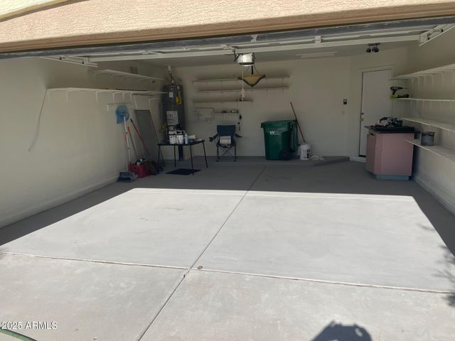 42264 W DESERT FAIRWAYS Drive, Maricopa, AZ 85138